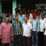 Deendayal secretary Mr. Vijay Kadre, SIF volunteer Preshit Dalal and SIF India head Mr. Pramod Dalal, talking to farmers from Borisinh village, Yavatmal, Maharashtra