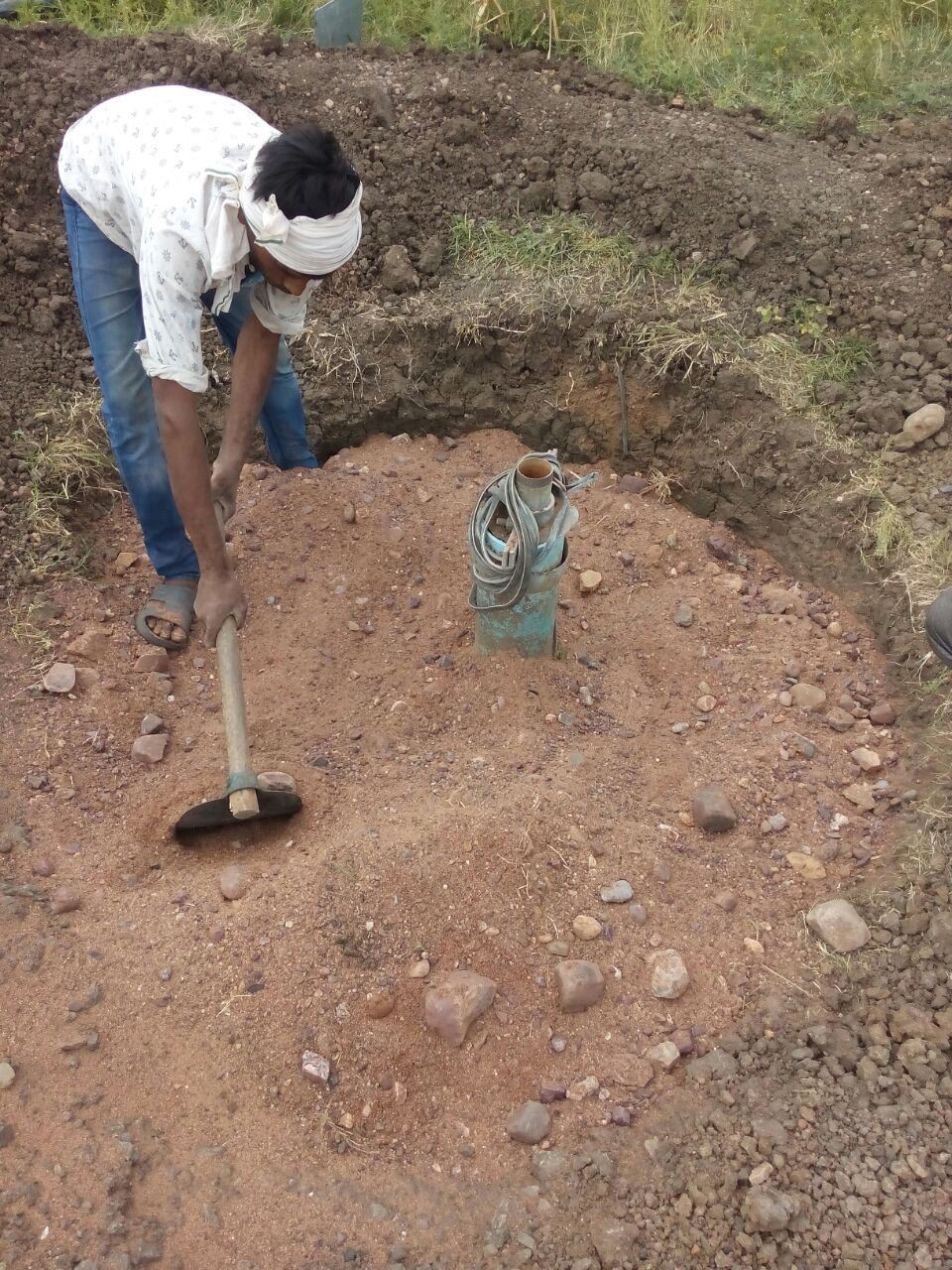 Rainwater harvesting for tubewell recharge in Pipriya Tehsil of Madhya Pradesh.