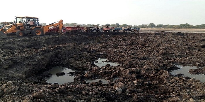 Desilting of Chandela tank in Bangayan