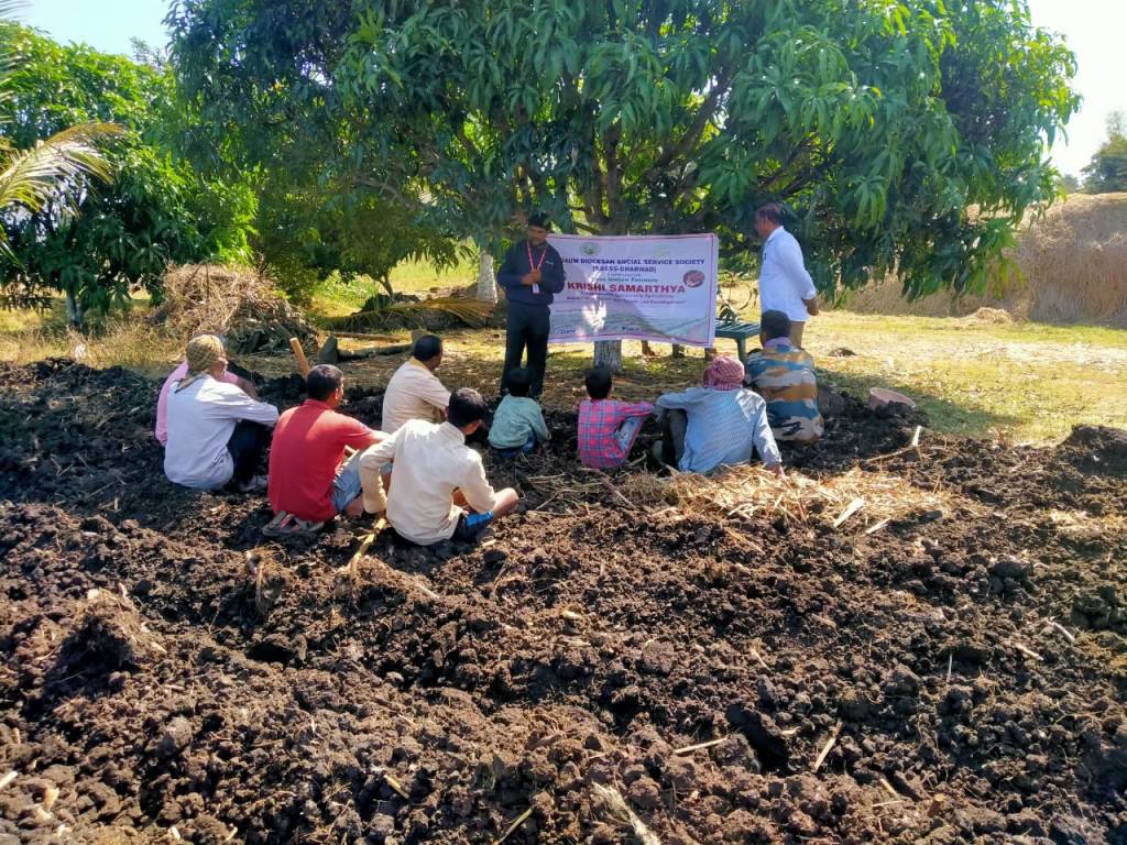 Benachi Farmers being trained